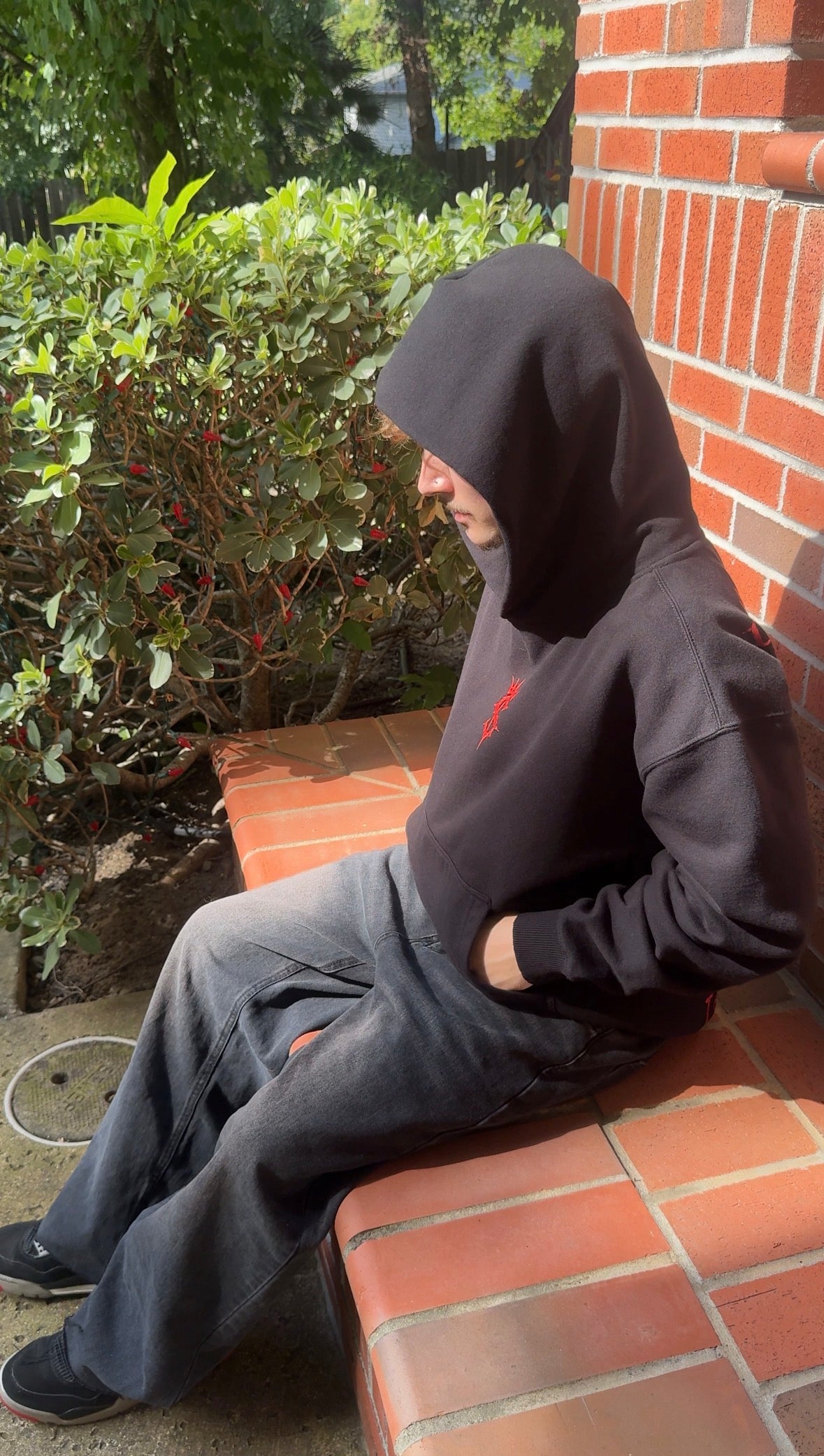 "I AM THE ARTIST" HOODIE
